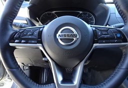 2019 Nissan Altima - Image 34