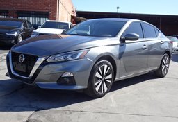 2019 Nissan Altima - Image 45