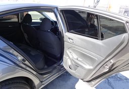 2019 Nissan Altima - Image 28