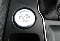 2018 Volkswagen Atlas - Image 74