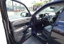 2018 Volkswagen Atlas - Image 38