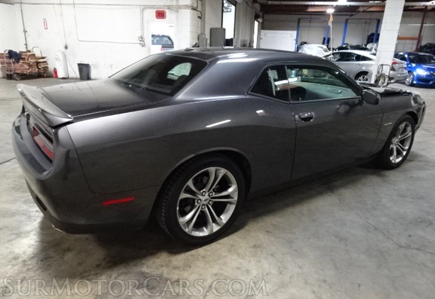 2020 Dodge Challenger - Image 9