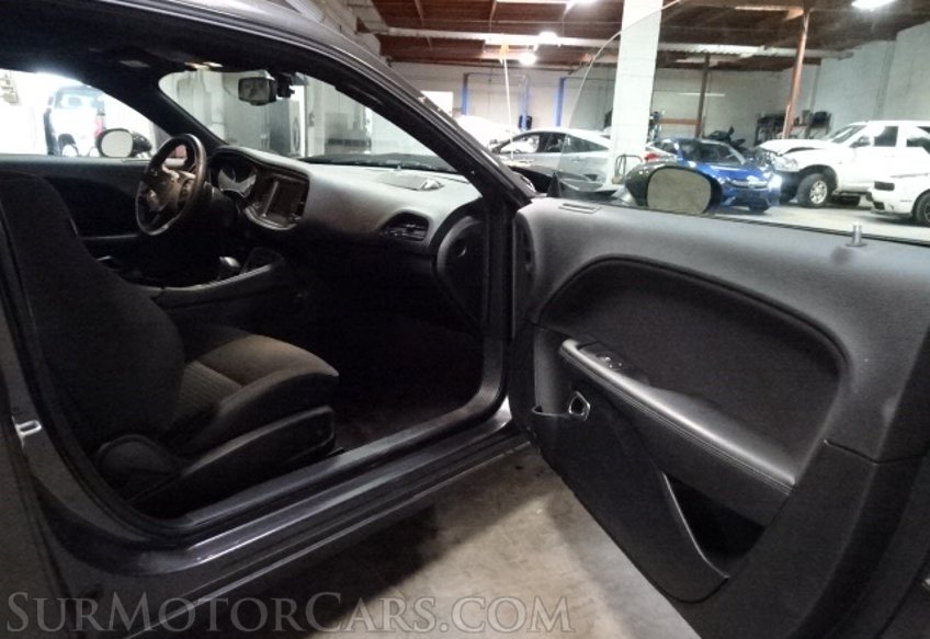 2020 Dodge Challenger - Image 19