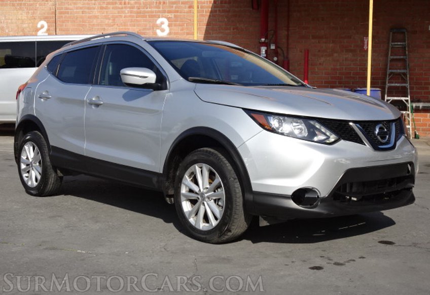 2017 Nissan Rogue Sport - Image 3