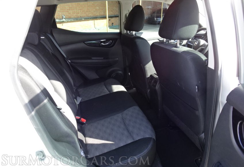 2017 Nissan Rogue Sport - Image 33