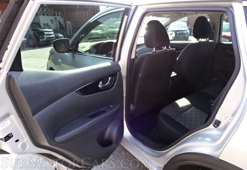 2017 Nissan Rogue Sport - Image 29