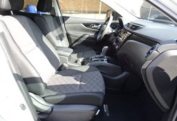 2017 Nissan Rogue Sport - Image 26