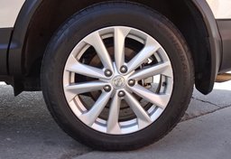 2017 Nissan Rogue Sport - Image 16