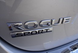 2017 Nissan Rogue Sport - Image 20