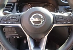 2017 Nissan Rogue Sport - Image 39