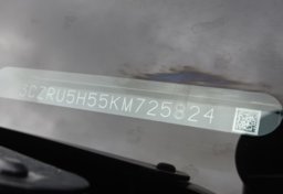 2019 Honda HR-V - Image 50