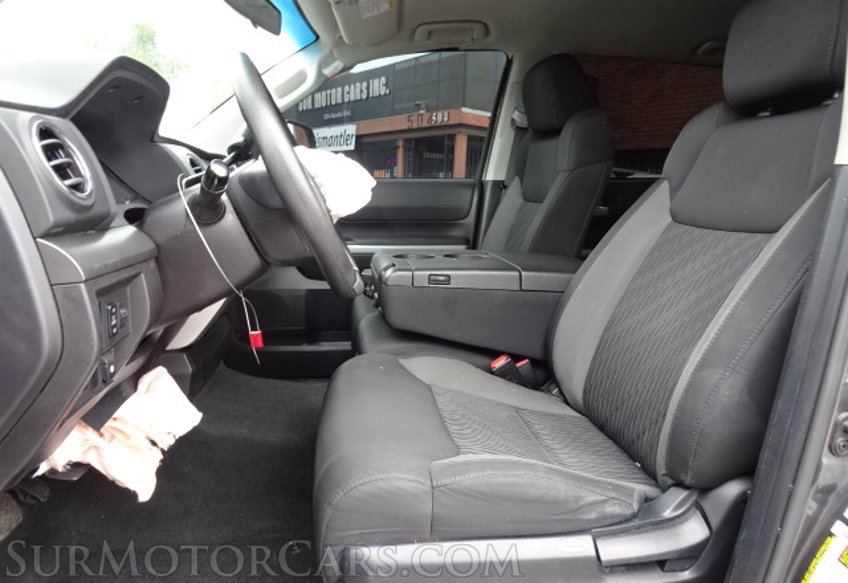 2015 Toyota Tundra - Image 30