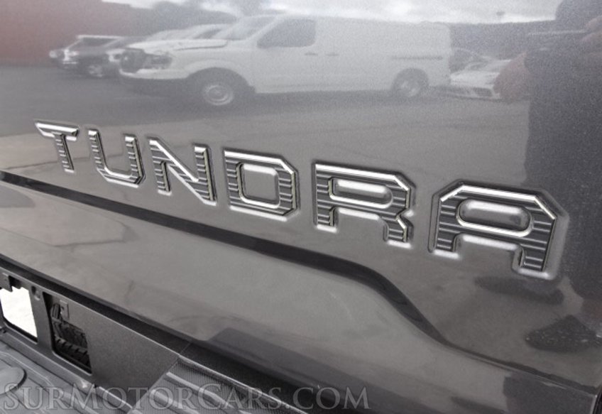 2015 Toyota Tundra - Image 25