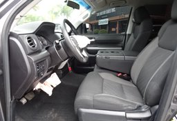2015 Toyota Tundra - Image 32