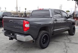 2015 Toyota Tundra - Image 8