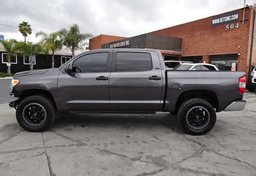 2015 Toyota Tundra - Image 9