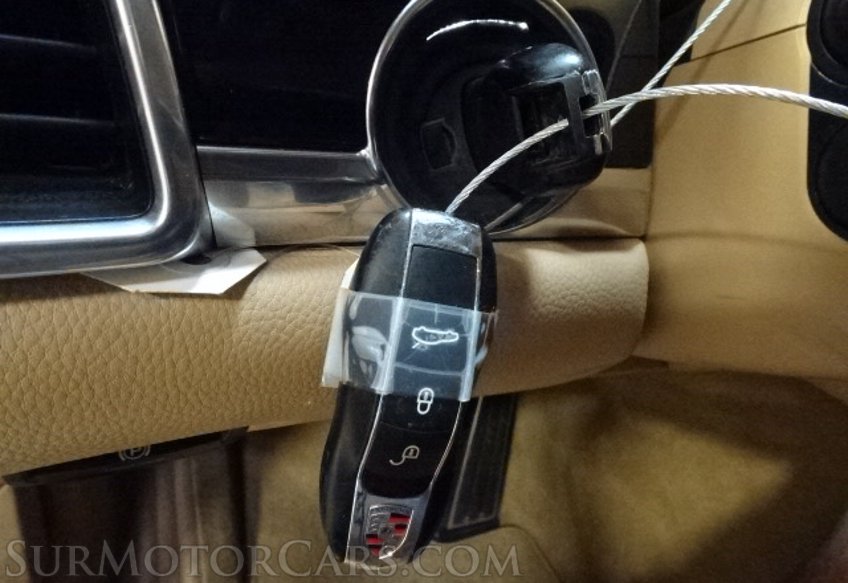 2013 Porsche Panamera - Image 36