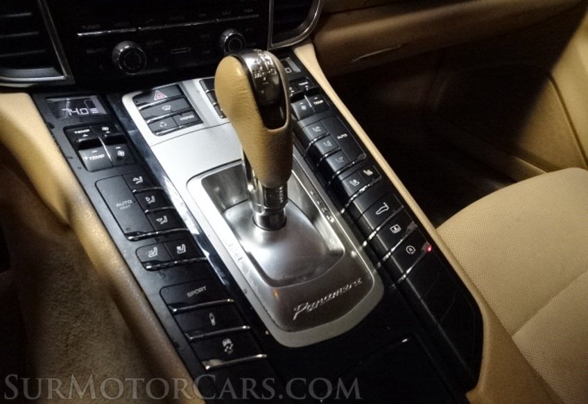 2013 Porsche Panamera - Image 45