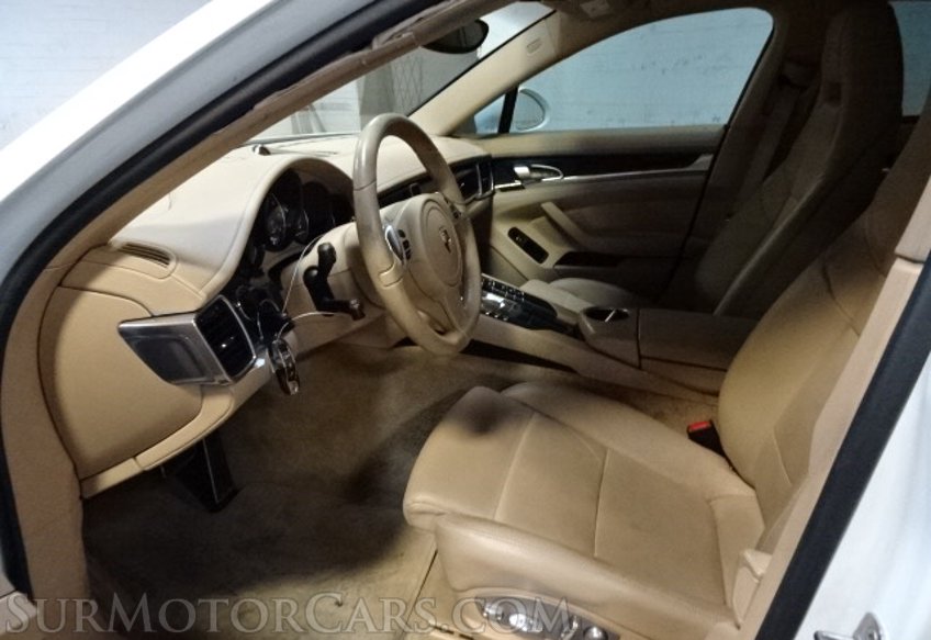 2013 Porsche Panamera - Image 28