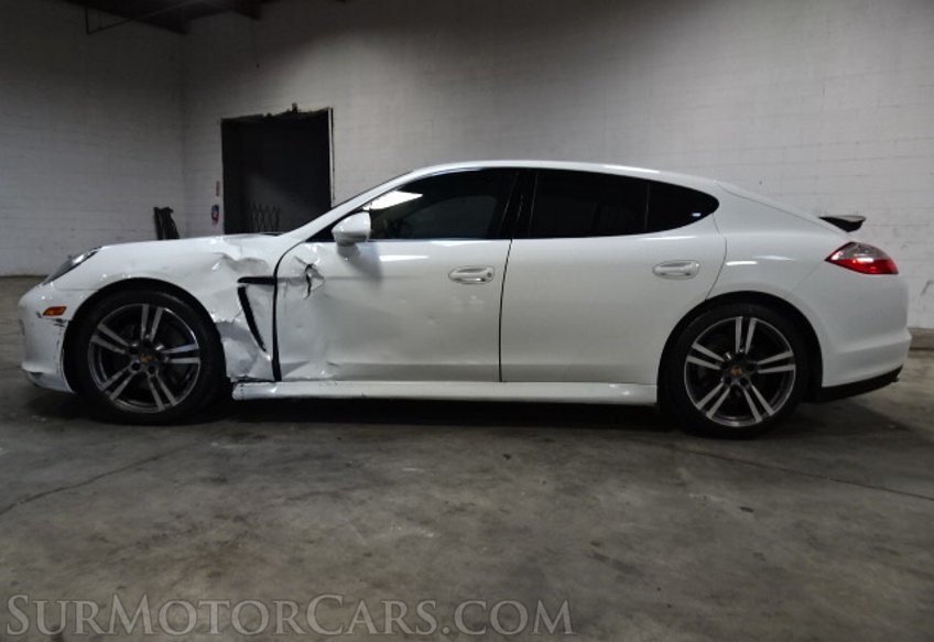 2013 Porsche Panamera - Image 10