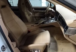 2013 Porsche Panamera - Image 27
