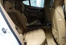 2013 Porsche Panamera - Image 31