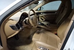 2013 Porsche Panamera - Image 28