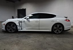 2013 Porsche Panamera - Image 10
