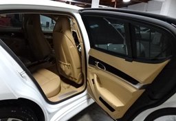 2013 Porsche Panamera - Image 25