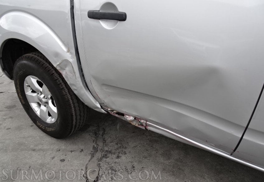 2012 Nissan Frontier - Image 12