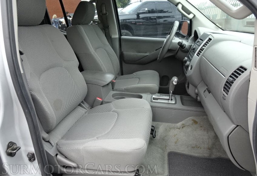 2012 Nissan Frontier - Image 23
