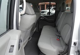 2012 Nissan Frontier - Image 28