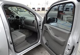 2012 Nissan Frontier - Image 21