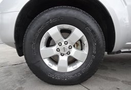 2012 Nissan Frontier - Image 13