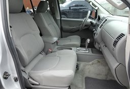 2012 Nissan Frontier - Image 23