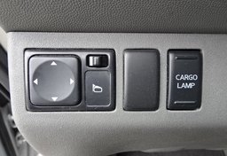 2012 Nissan Frontier - Image 40