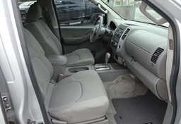 2012 Nissan Frontier - Image 25