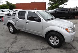 2012 Nissan Frontier - Image 2