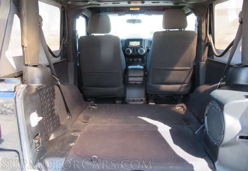 2012 Jeep Wrangler - Image 22