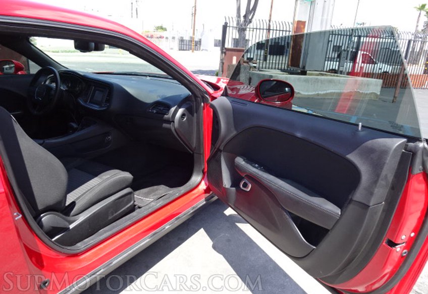 2016 Dodge Challenger - Image 21