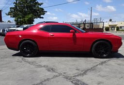 2016 Dodge Challenger - Image 9