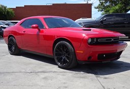 2016 Dodge Challenger - Image 3