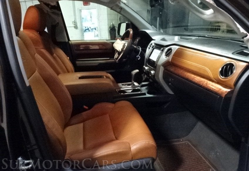 2019 Toyota Tundra 4WD - Image 24