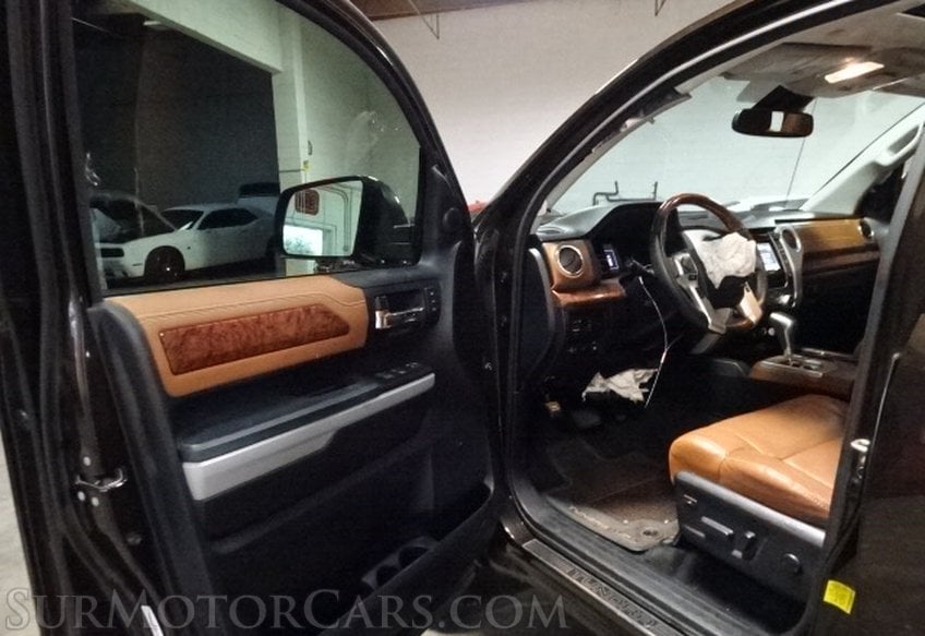 2019 Toyota Tundra 4WD - Image 22