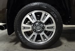 2019 Toyota Tundra 4WD - Image 18