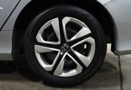 2018 Honda Civic Sedan - Image 11