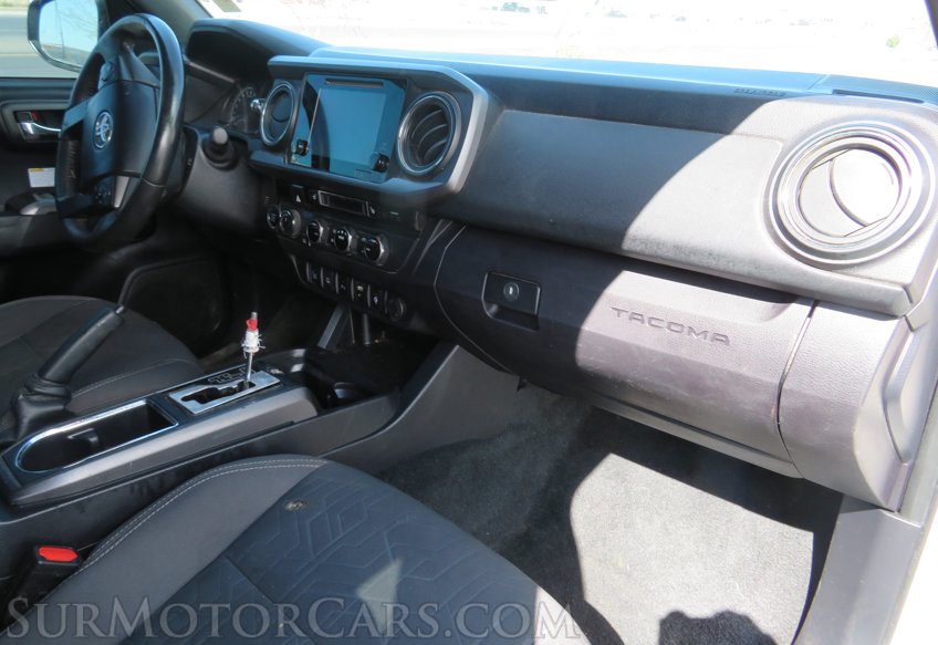 2016 Toyota Tacoma - Image 24