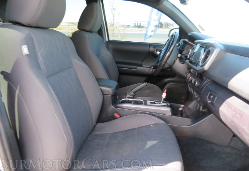 2016 Toyota Tacoma - Image 25
