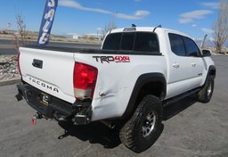 2016 Toyota Tacoma - Image 9