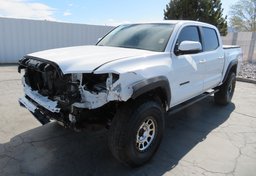 2016 Toyota Tacoma - Image 4